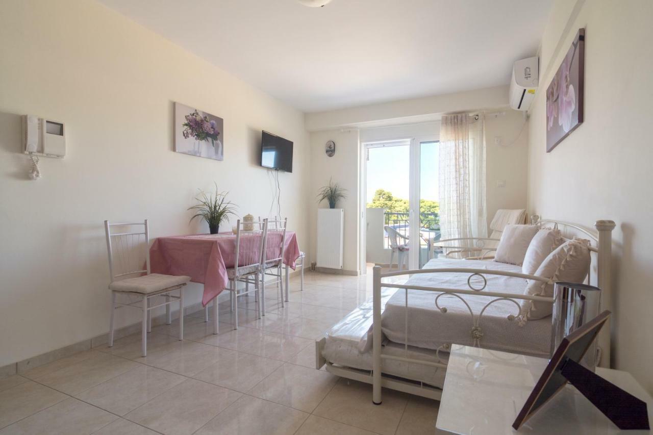 Lovely 2nd Floor Apartment Xylokastro