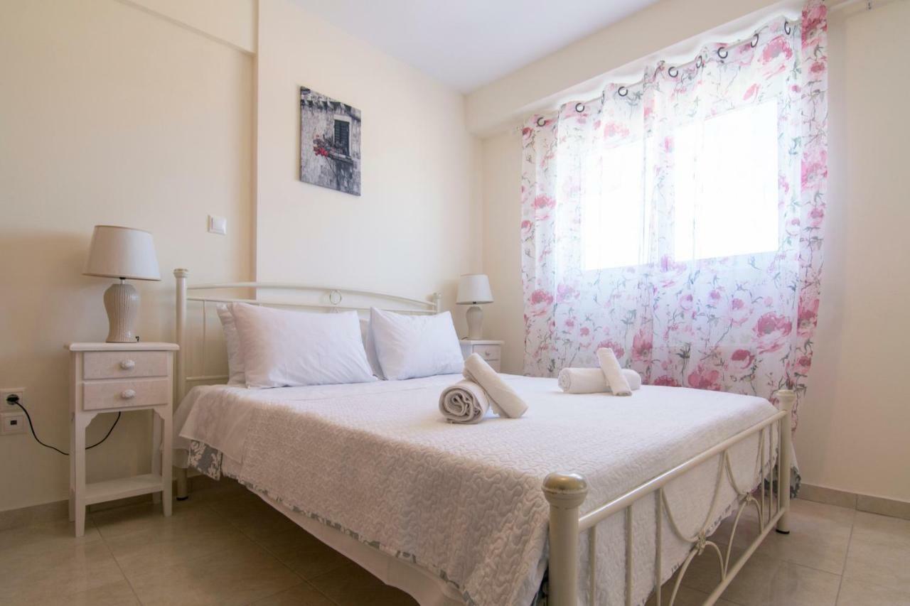 Lovely 2nd Floor *